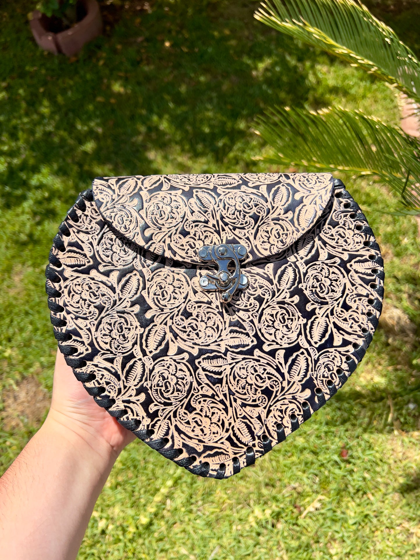 Black/Natural Corazon