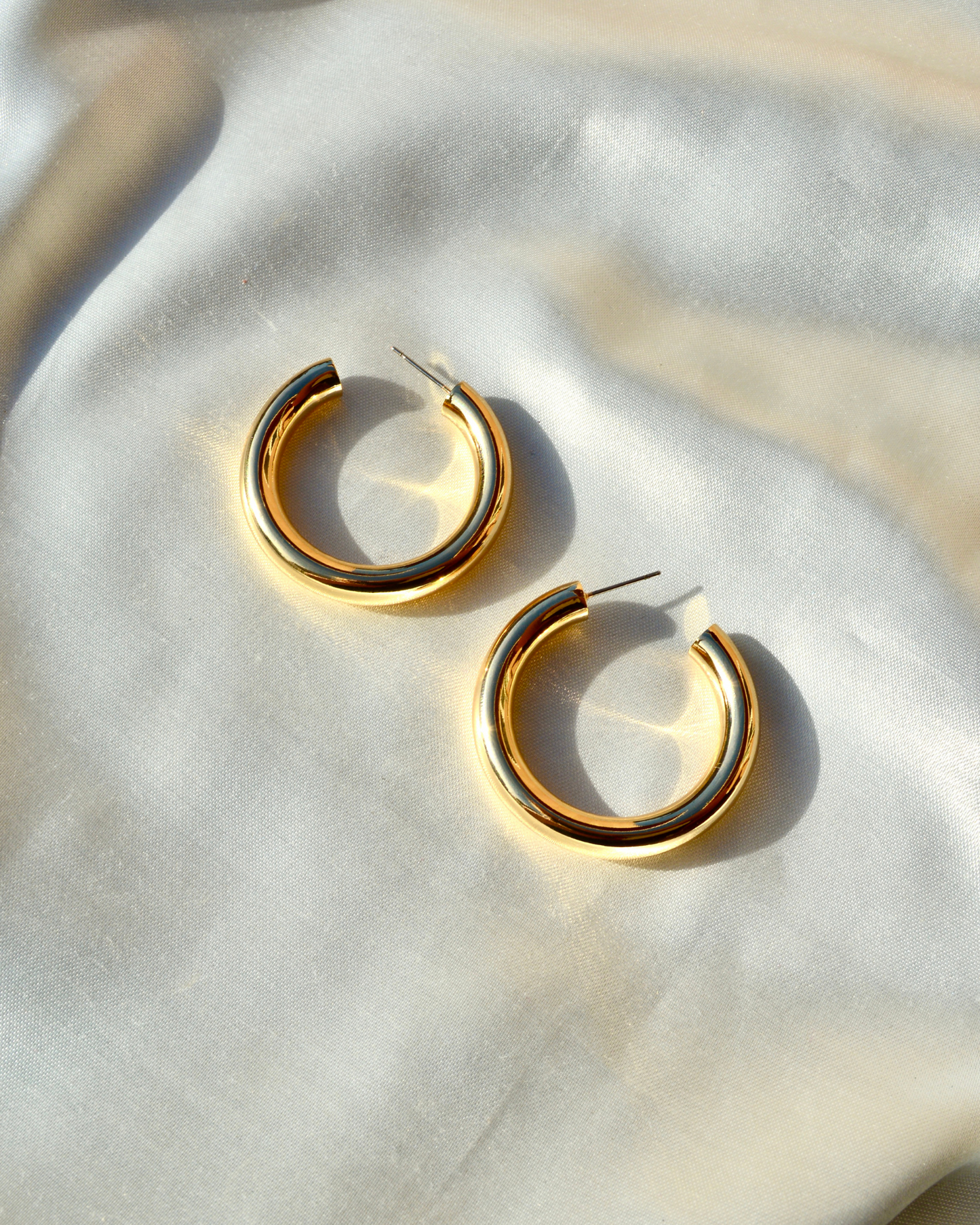 Medium Chunky Hoops - Latina Palace