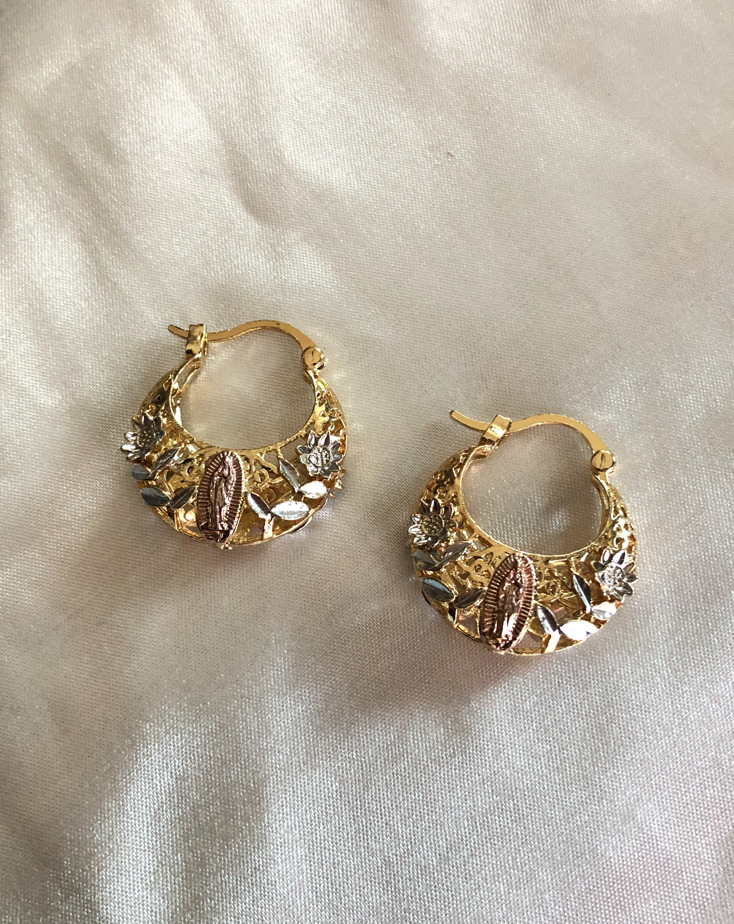 Tricolor Virgencita hoops - Latina Palace
