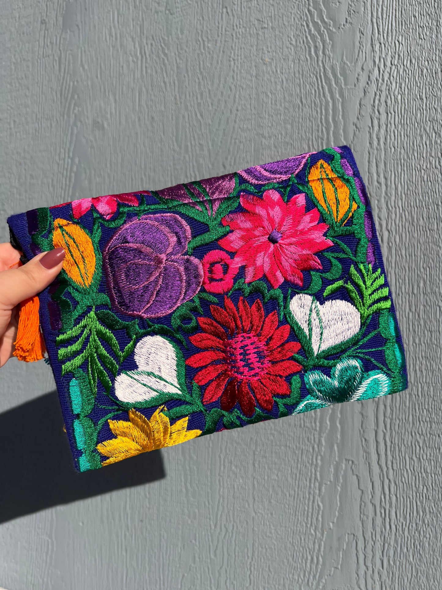 Florisita Embroidered Clutch
