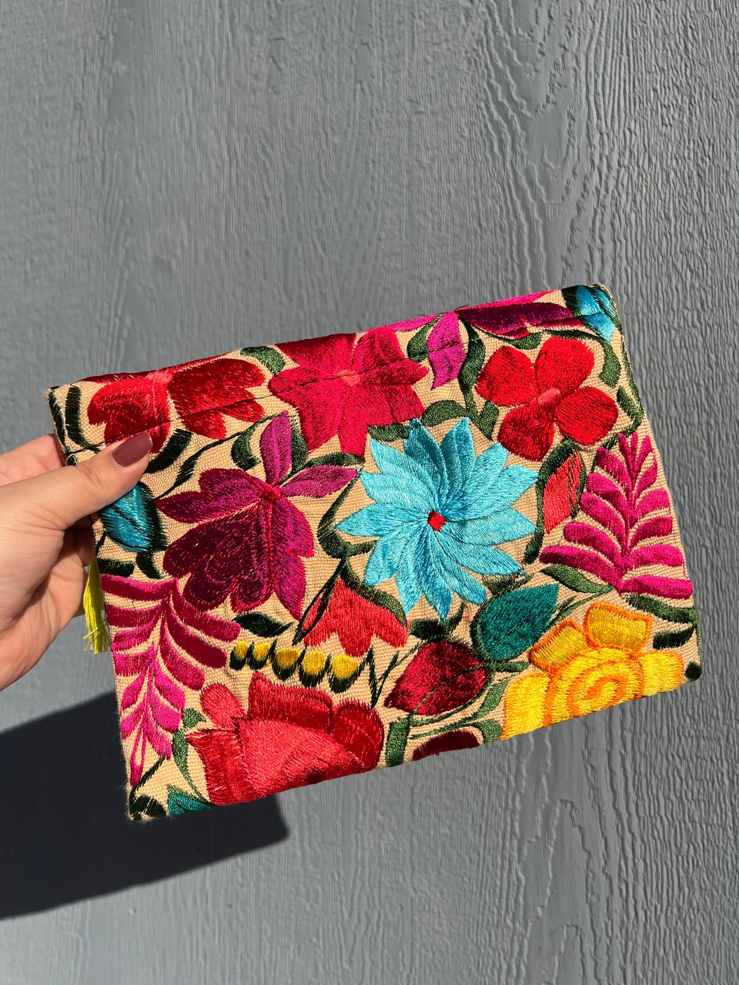 Florisita Embroidered Clutch