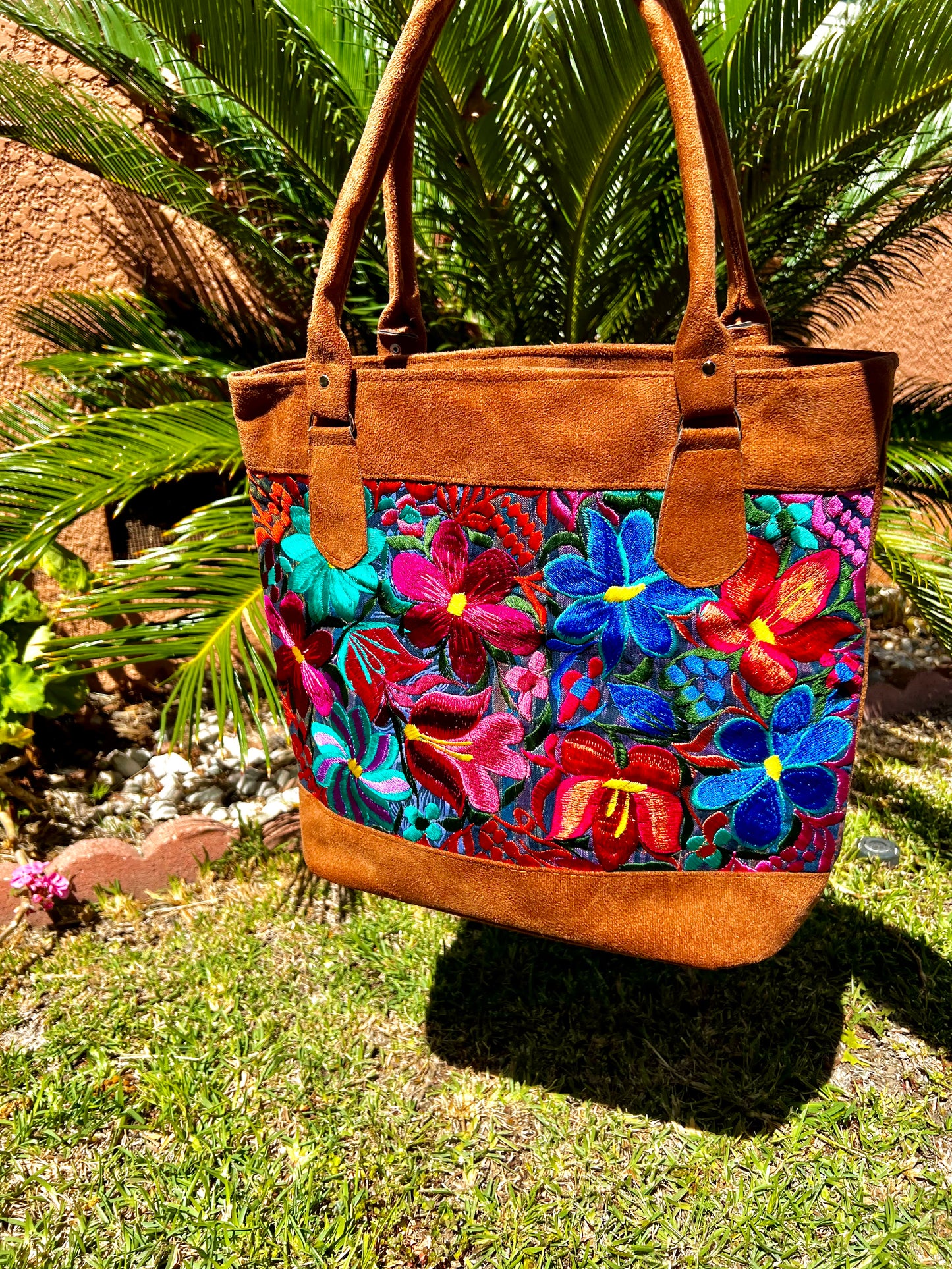 Floral Gamusa Tote