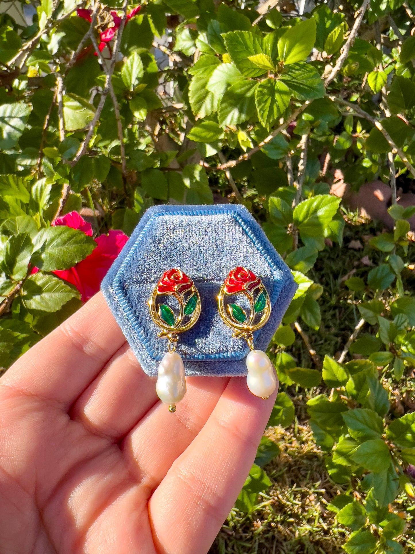 Rose Perla Earrings