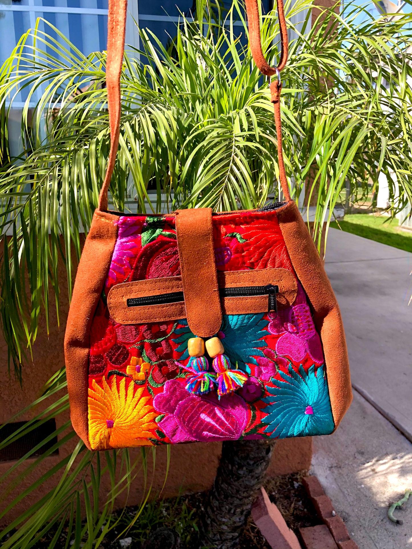 Pink Embroidered Purse - Latina Palace