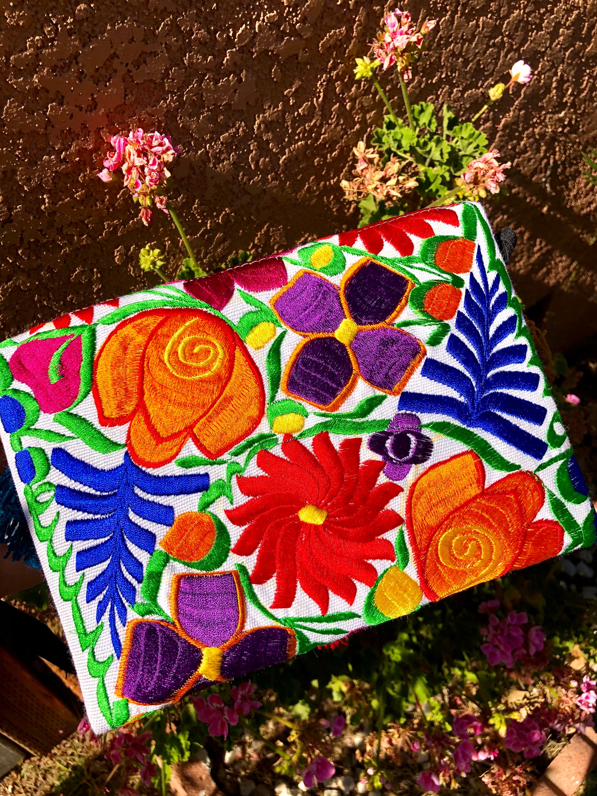 White embroidered purse - Latina Palace