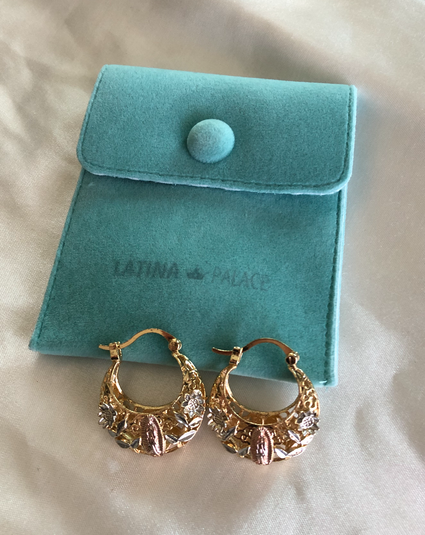 Tricolor Virgencita hoops - Latina Palace