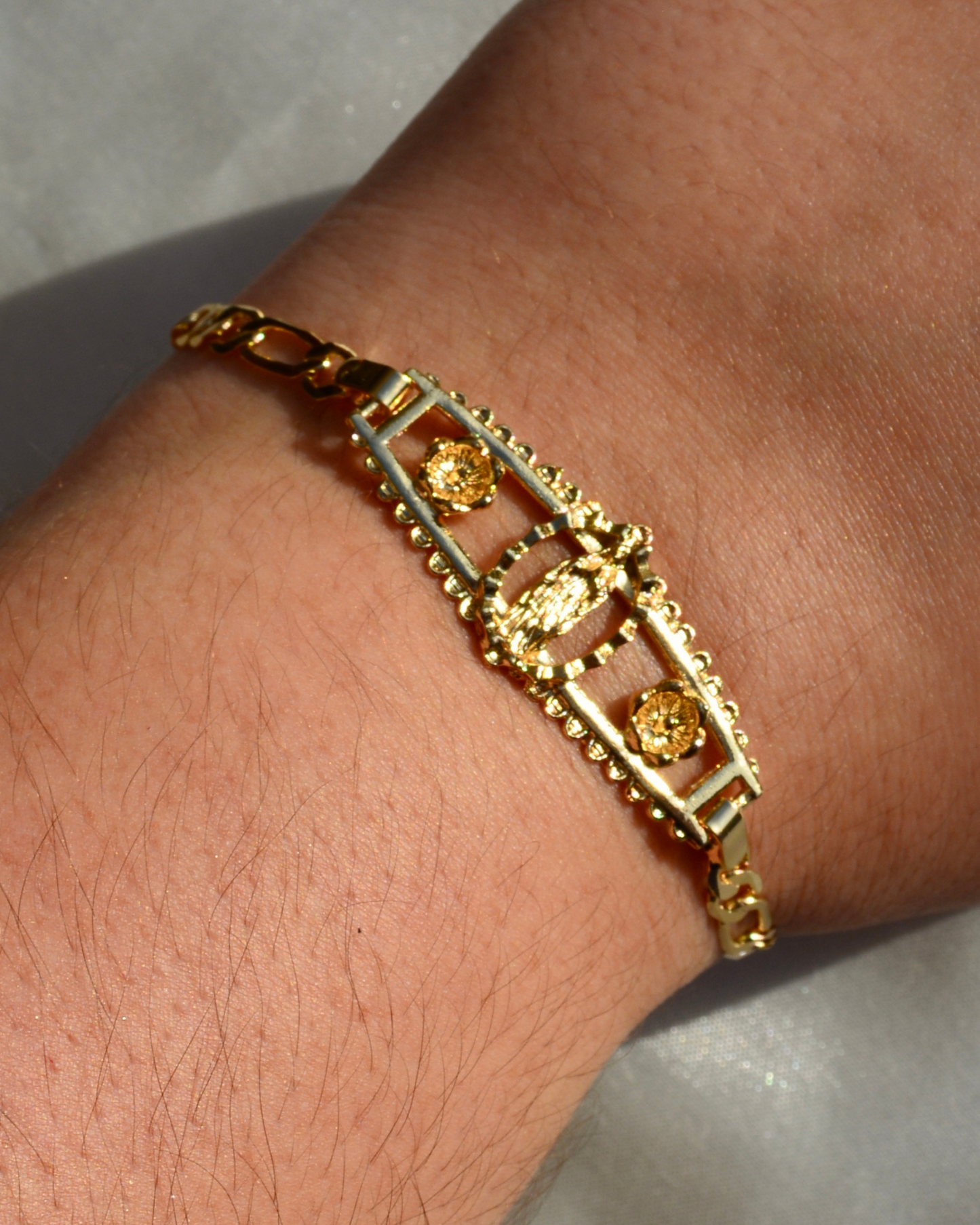 Golden Virgin Mary Bracelet - Latina Palace