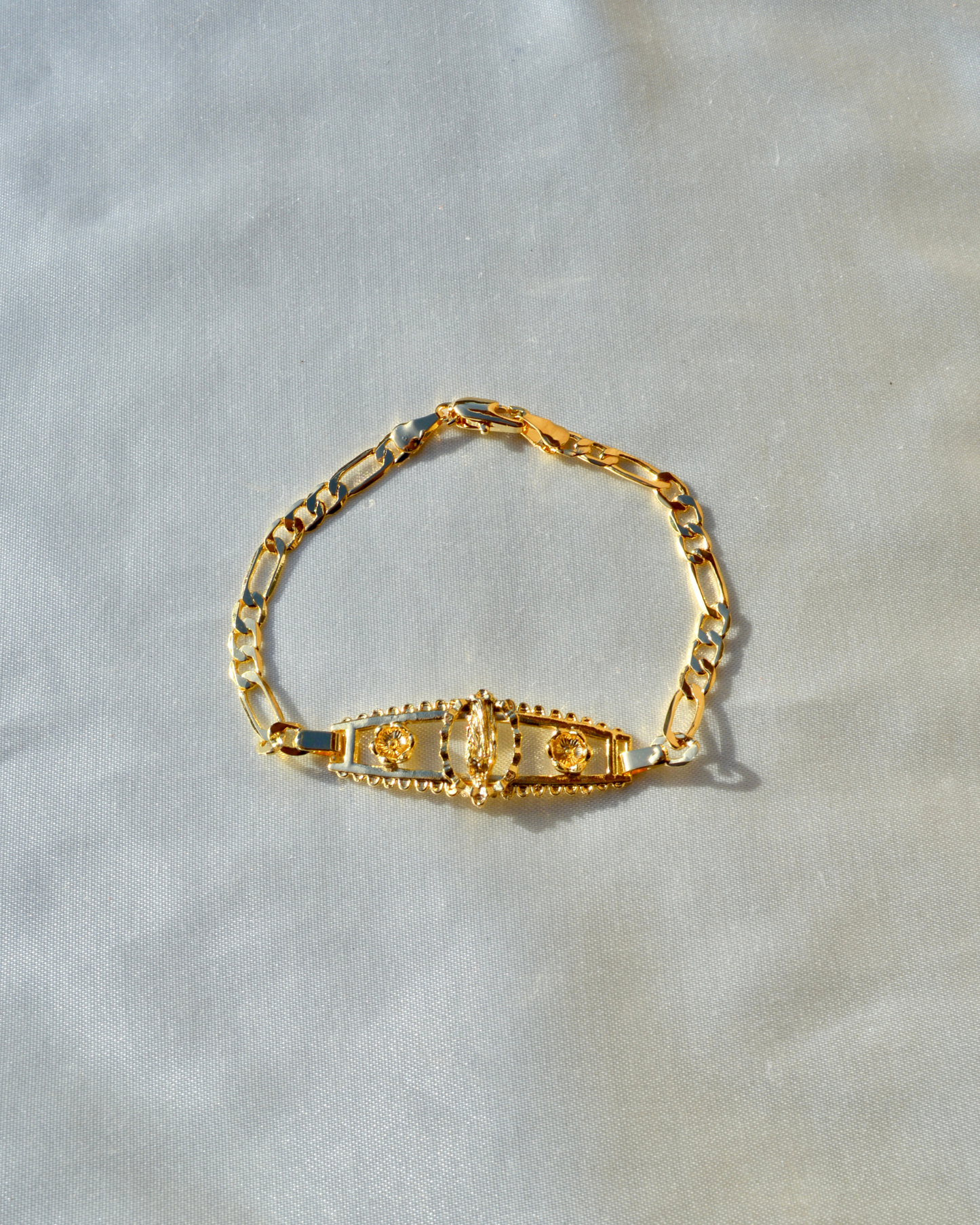 Golden Virgin Mary Bracelet - Latina Palace