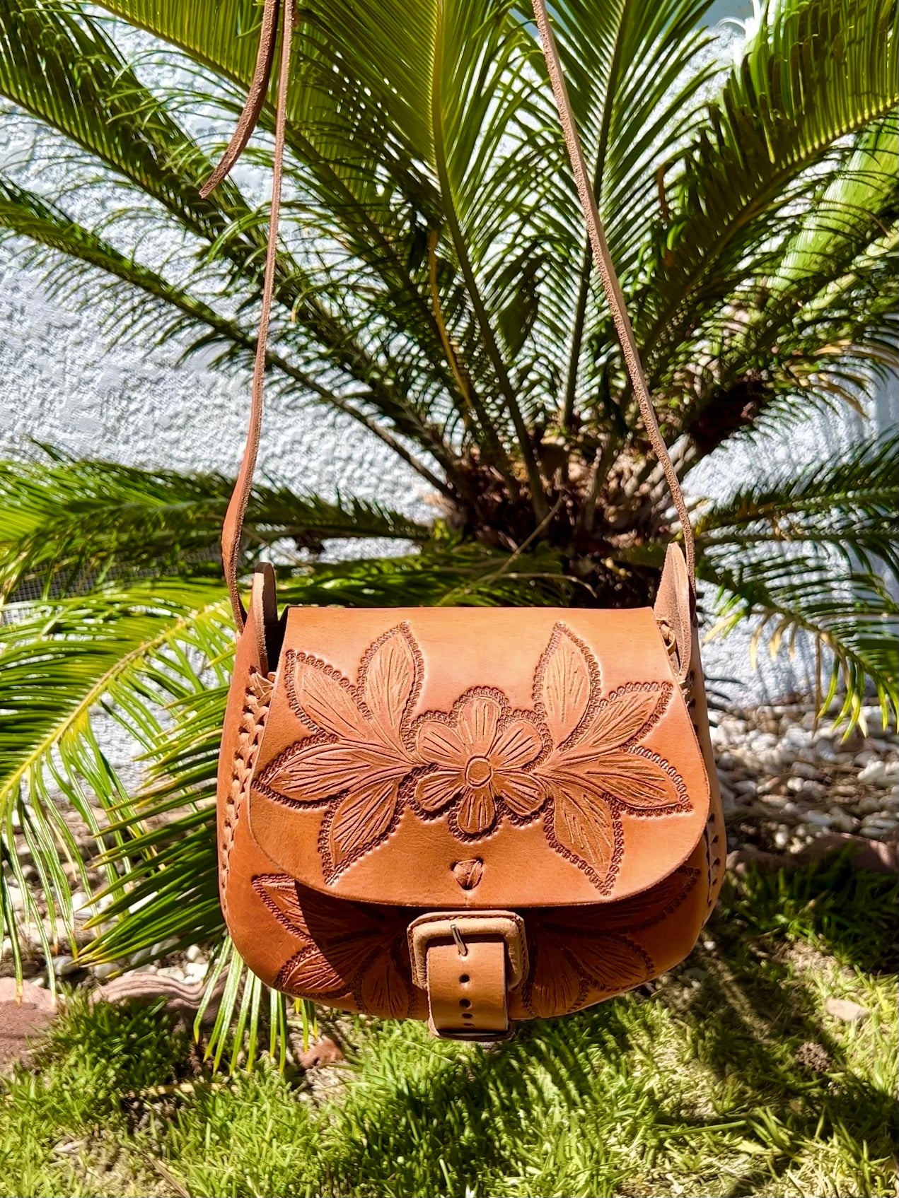 Duo-Flor Leather bag