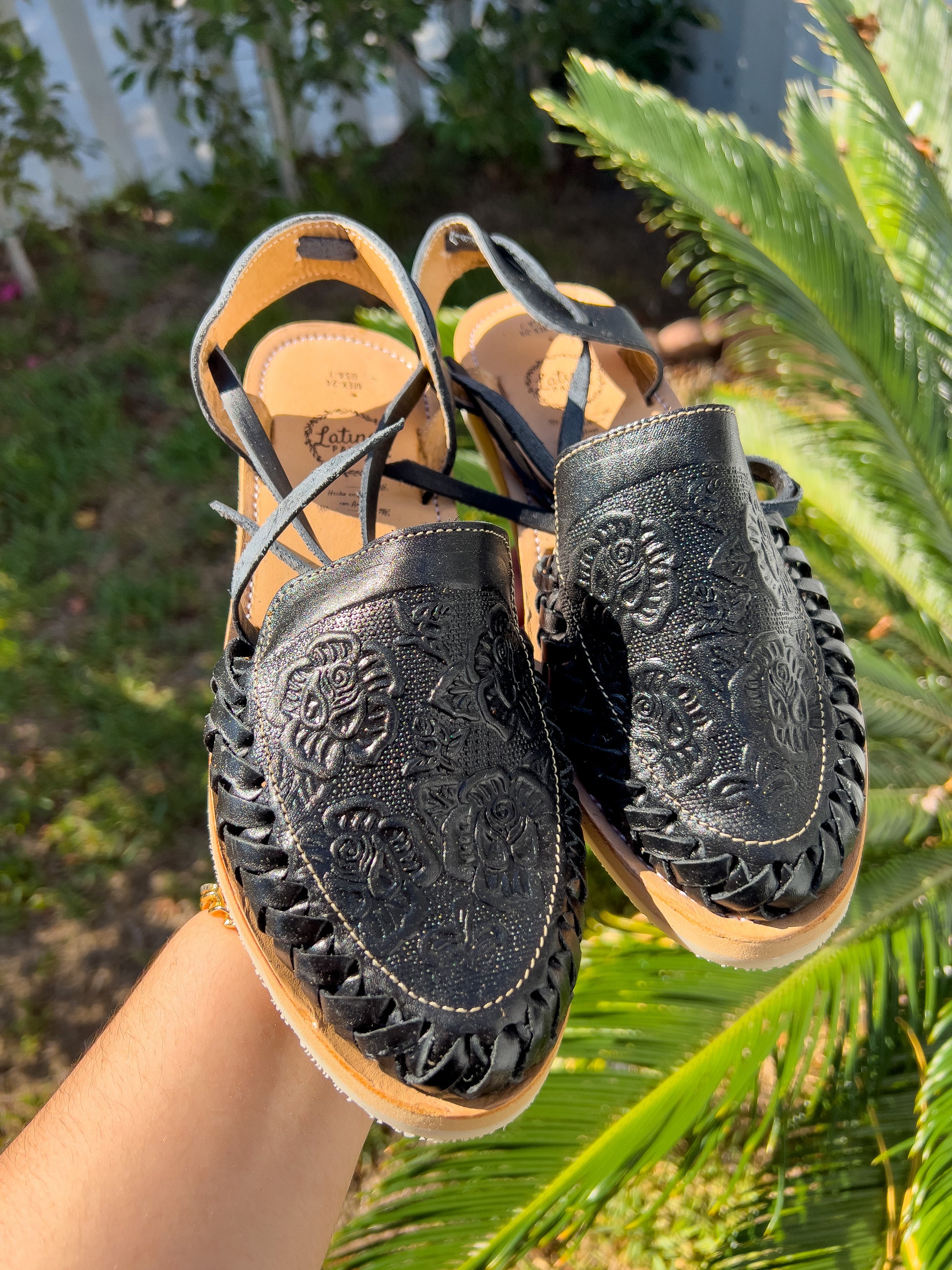 Black Rose Mexican Huaraches Latina Palace - Main Image